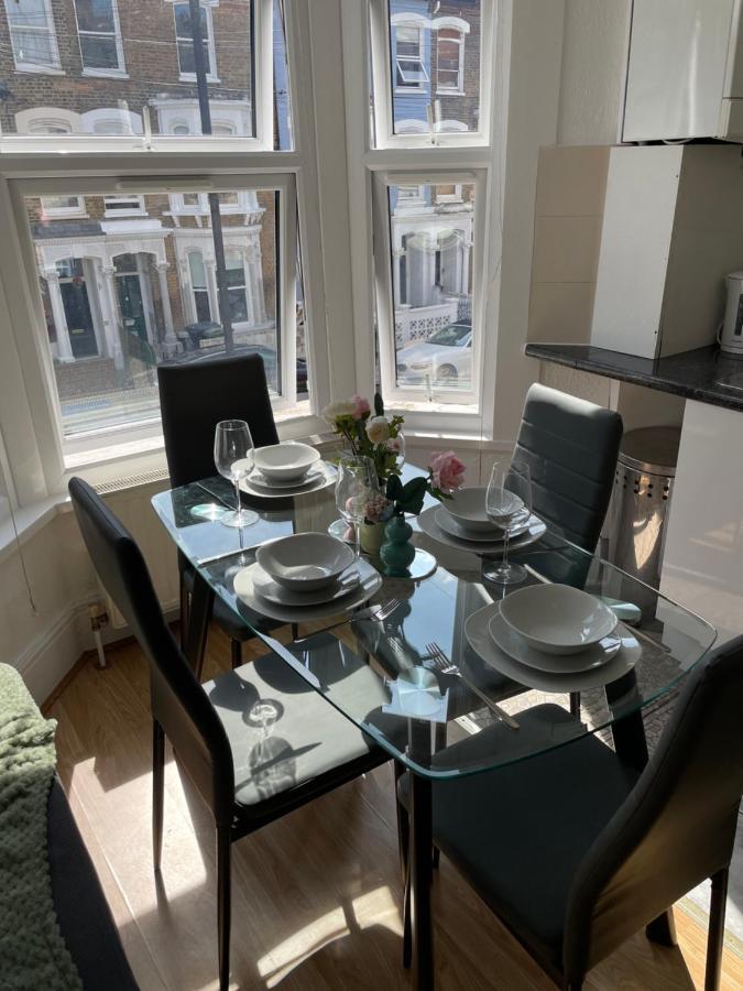 Large, Bright And Spacious 3 Bed Flat In London Londres Exterior foto