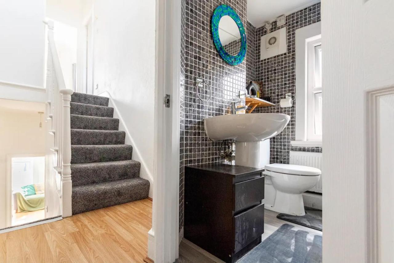 Large, Bright And Spacious 3 Bed Flat In London Londres Exterior foto