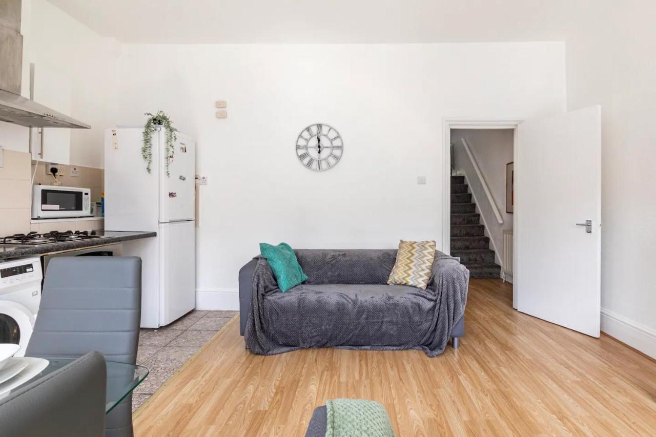 Large, Bright And Spacious 3 Bed Flat In London Londres Exterior foto