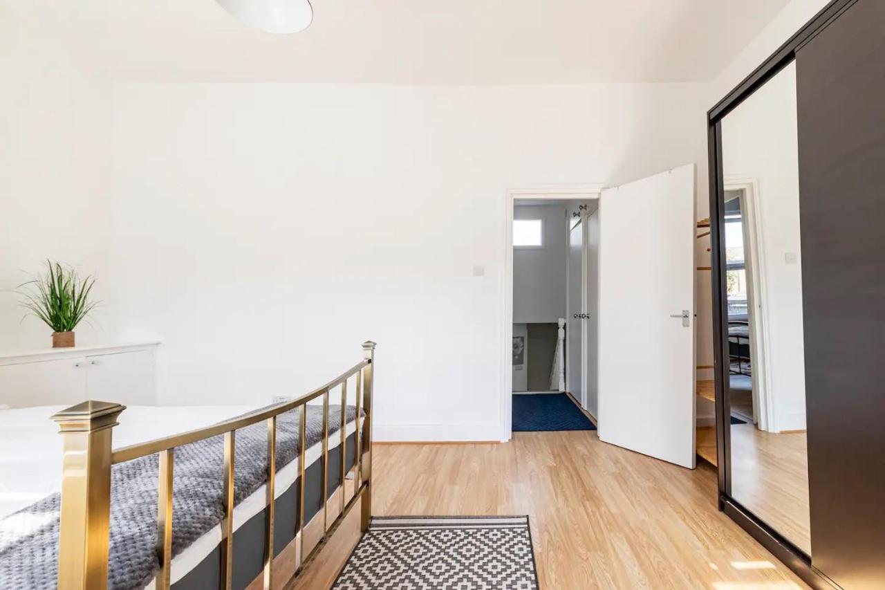 Large, Bright And Spacious 3 Bed Flat In London Londres Exterior foto