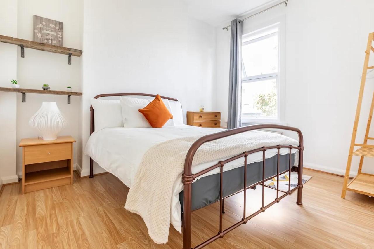 Large, Bright And Spacious 3 Bed Flat In London Londres Exterior foto
